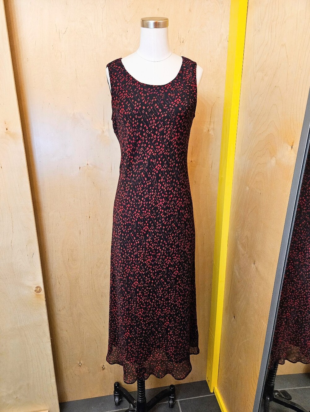 Y2K Black / Red Printed Maxi Dress
